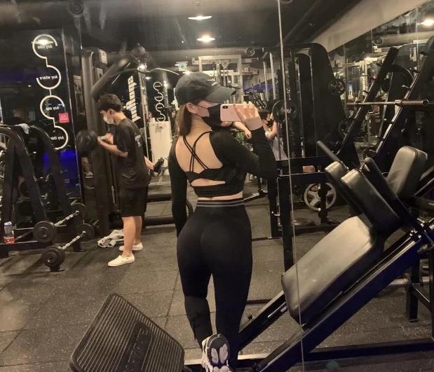黑暗纪元九游版下载